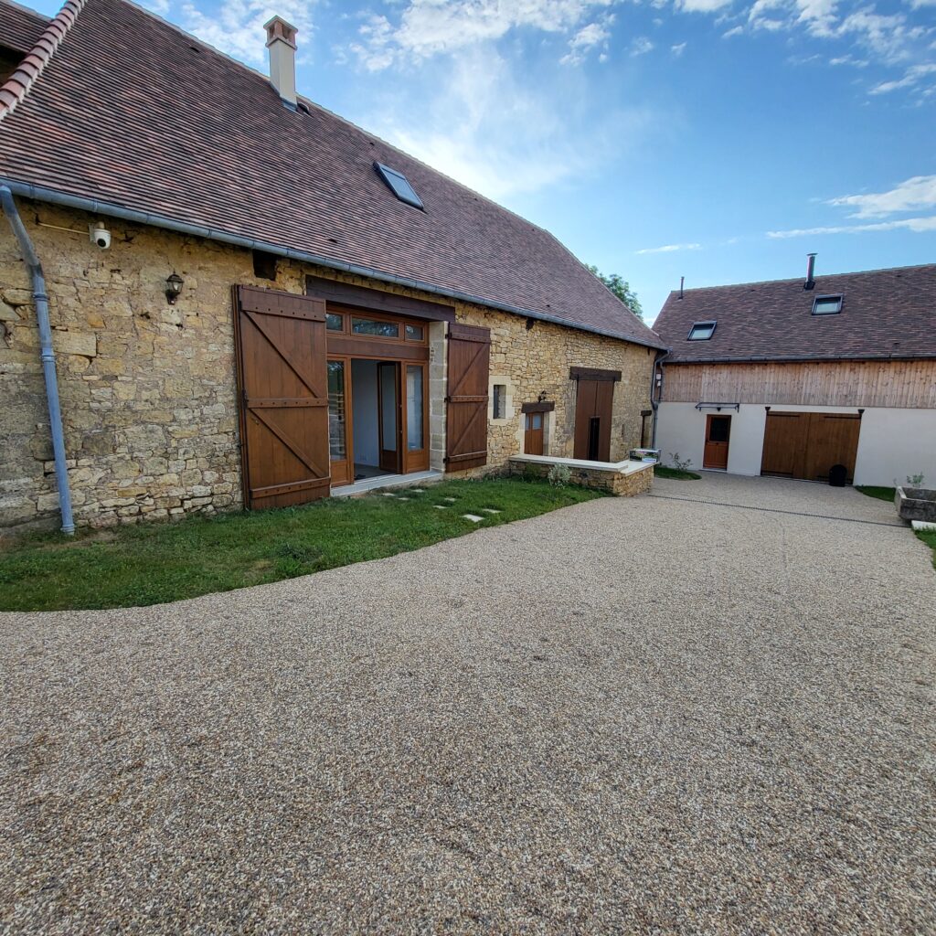relais1835 dordogne exterieur grange outside barn